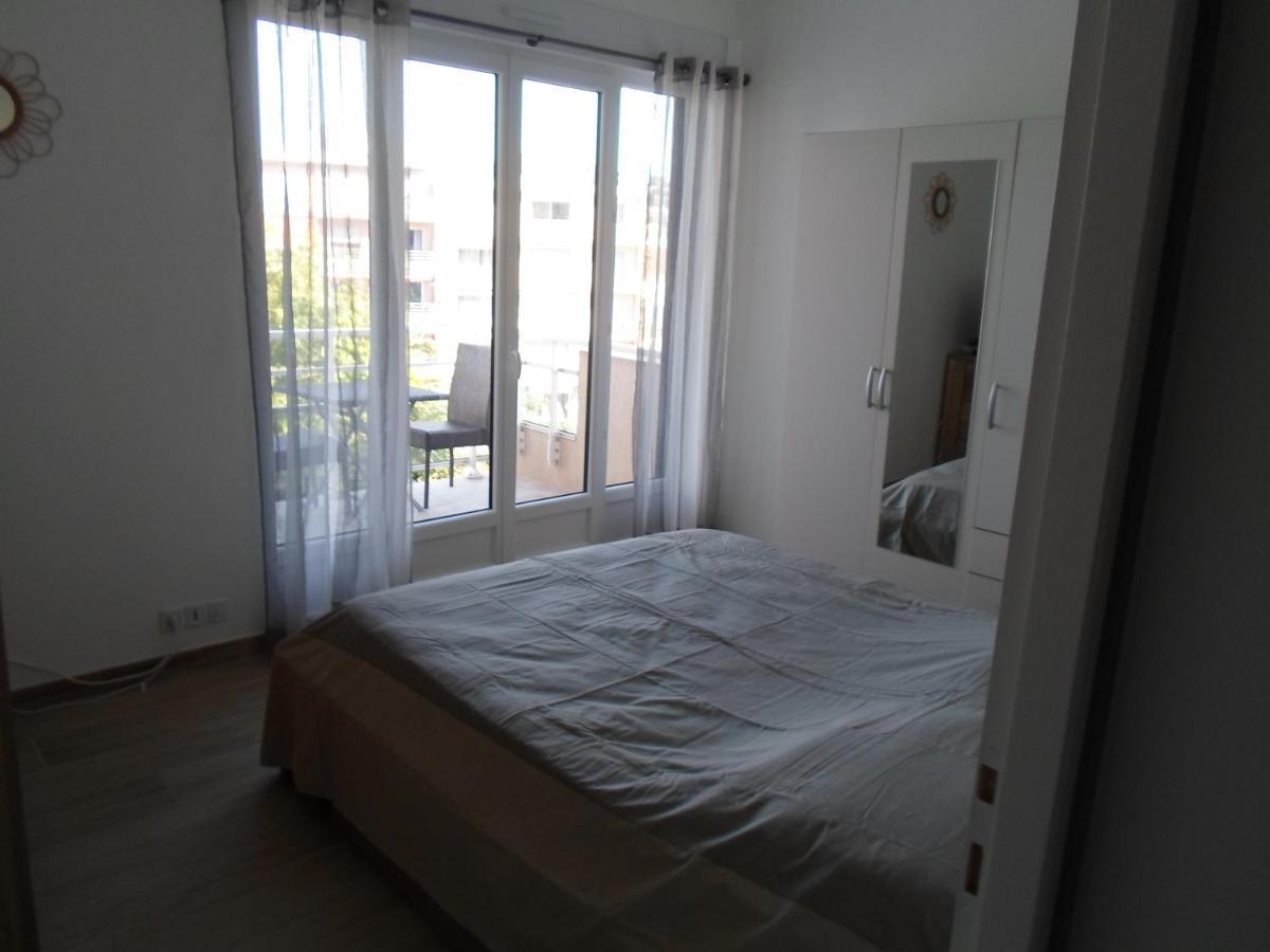 Appart T3 A 50 M De La Plage Cavalaire-sur-Mer Exterior photo